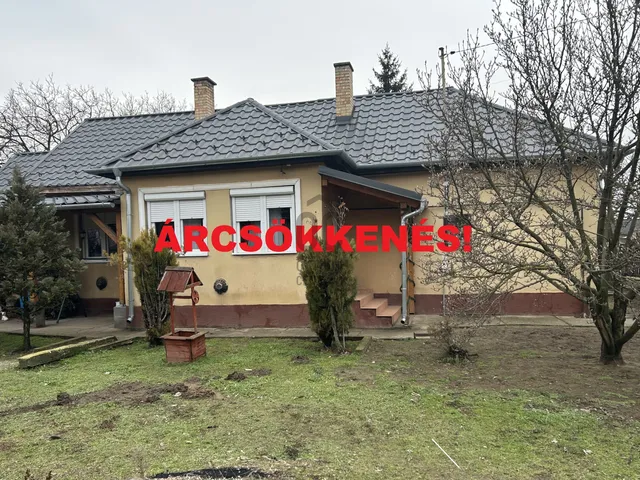 Eladó ház Demecser 83 nm