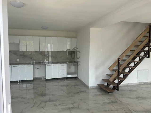 Eladó ház Anarcs 110 nm