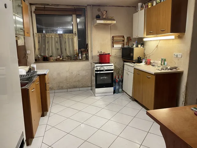 Eladó ház Bonyhád, Majos 373 nm