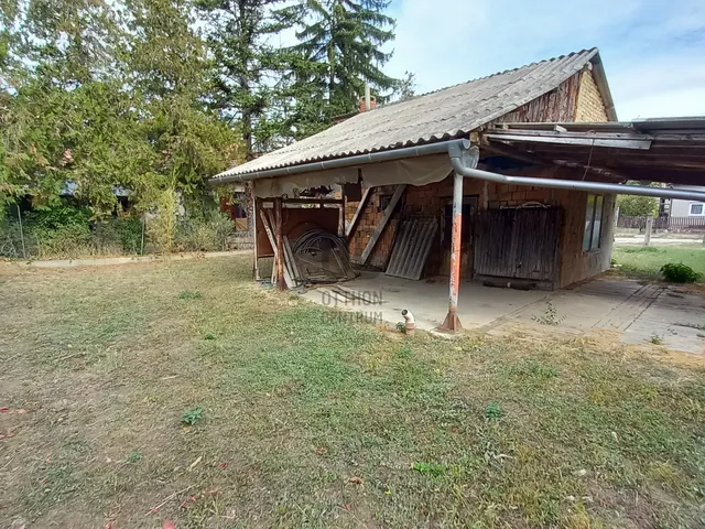 Eladó telek Szekszárd, Csatár 435 nm