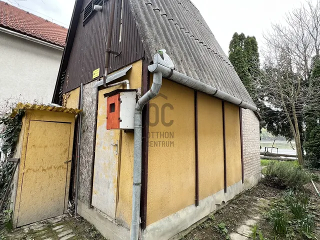 Eladó üdülő és hétvégi ház Bogyiszló 25 nm