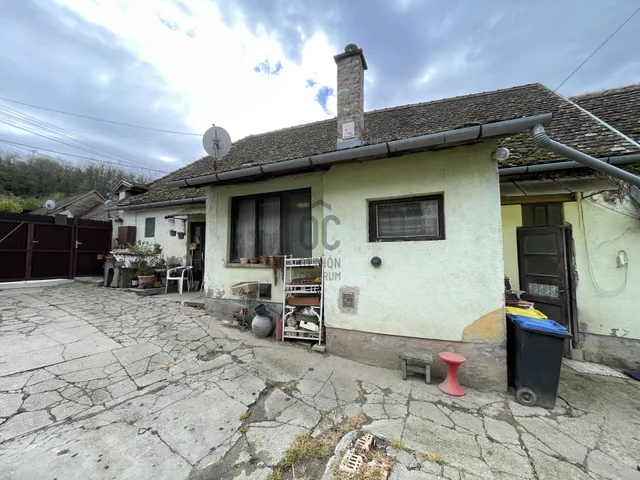 Eladó ház Szekszárd, Bartina utca 98 nm