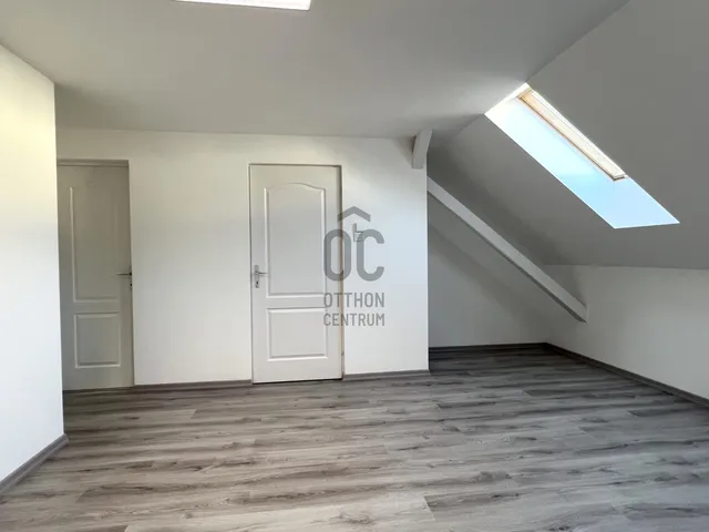 Eladó lakás Szekszárd 76 nm