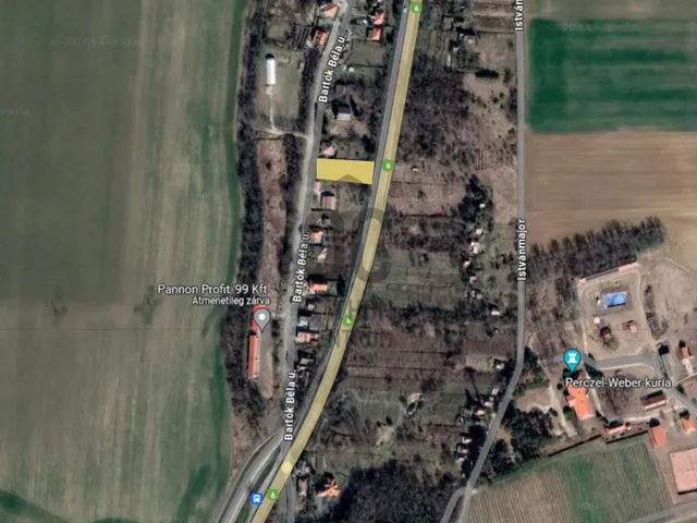 Eladó telek Bonyhád 892 nm
