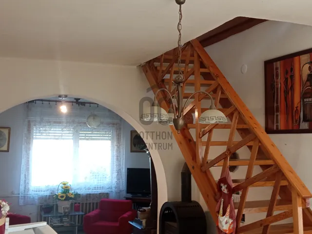 Eladó ház Szekszárd, Alsóváros 131 nm