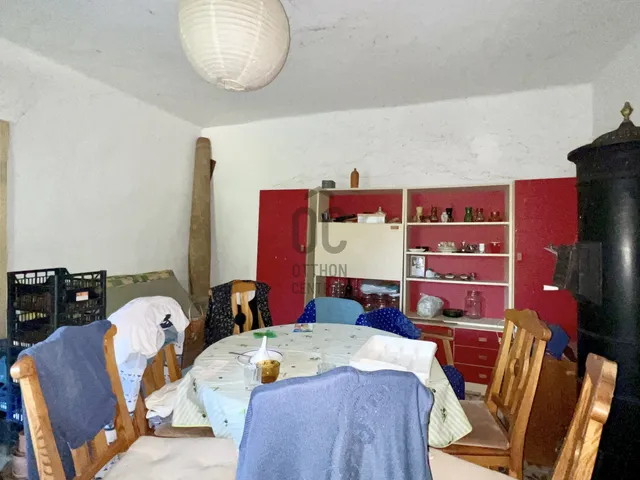 Eladó ház Decs 2027 nm