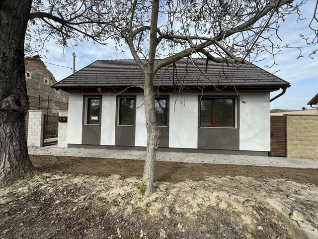 Eladó ház Szekszárd 95 nm