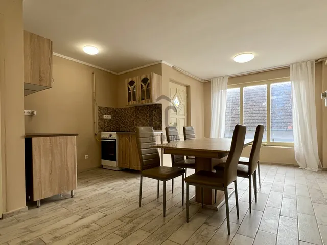 Eladó ház Paks, Dunakömlőd 74 nm