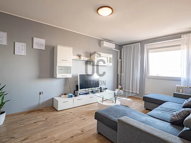 Eladó lakás Szekszárd, Csatár 58 nm