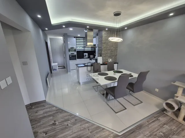 Eladó lakás Szekszárd, Felsőváros 73 nm