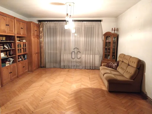 Eladó lakás Szekszárd, Alsóváros 74 nm