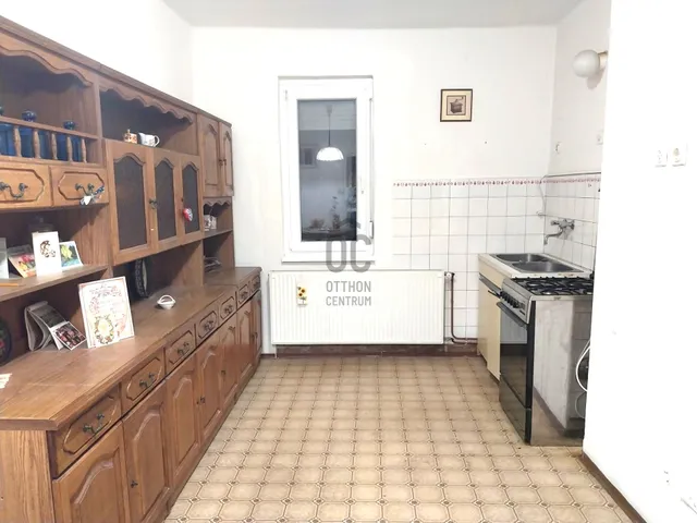 Eladó lakás Szekszárd, Alsóváros 74 nm