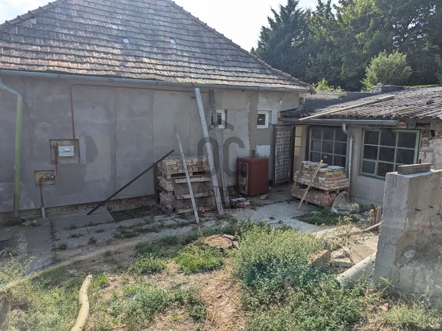 Eladó ház Szekszárd 610 nm