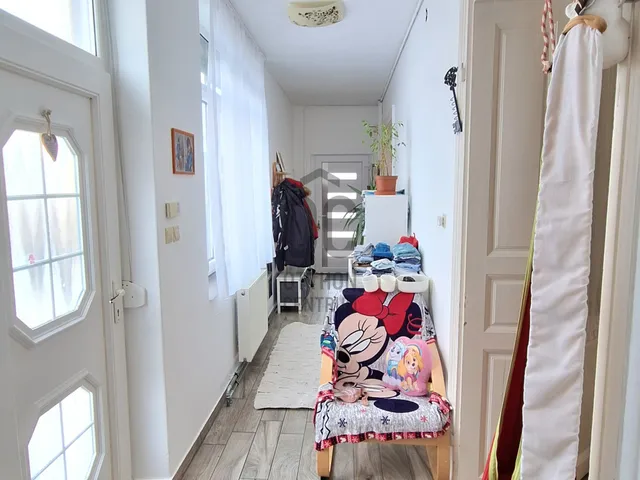 Eladó ház Tolna, Mözs 931 nm