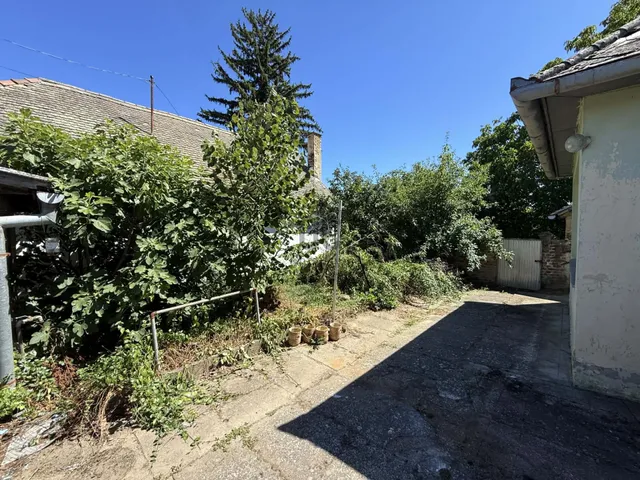 Eladó ház Tolna, Eötvös utca 64 nm