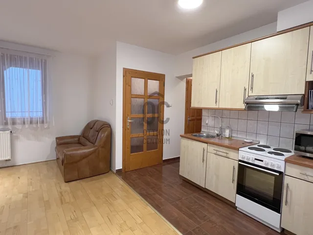 Kiadó lakás Szekszárd 57 nm