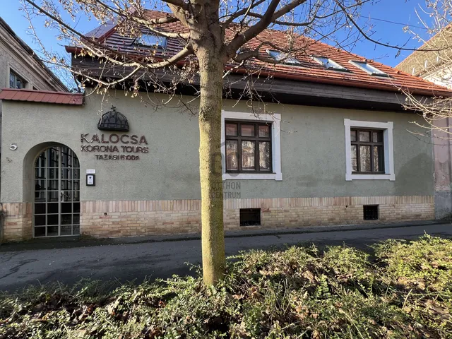 Eladó ház Kalocsa 370 nm