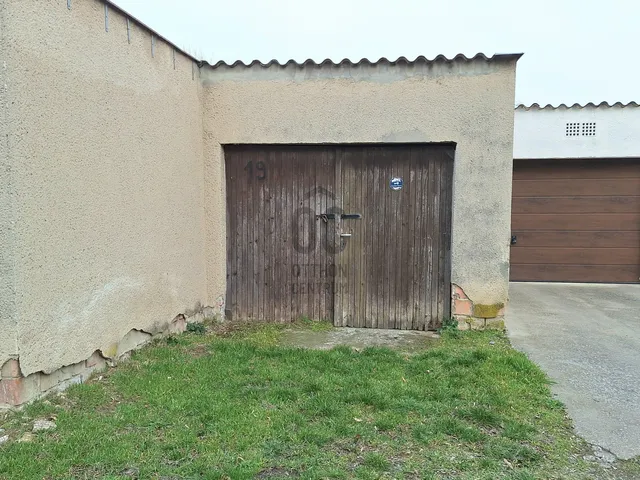 Eladó garázs Szekszárd 16 nm