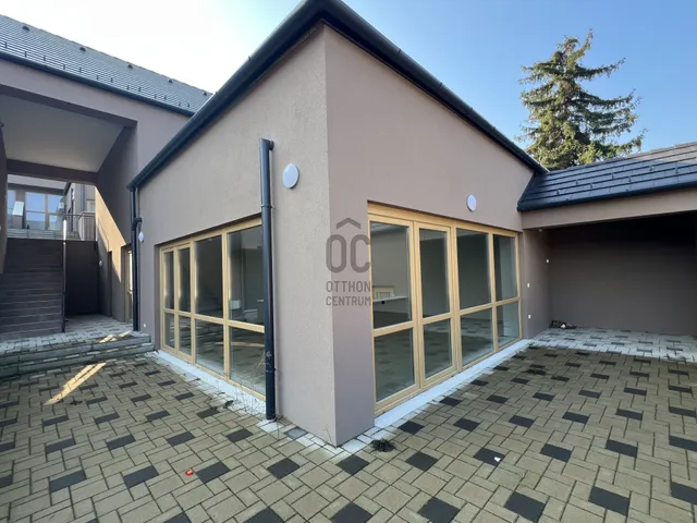 Eladó lakás Szekszárd, Felsőváros 147 nm