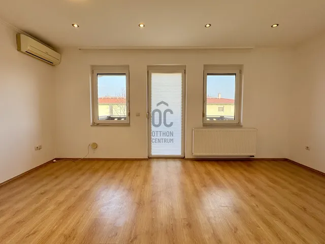 Eladó lakás Szekszárd 27 nm