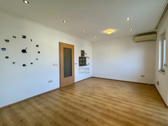 Eladó lakás Szekszárd 27 nm