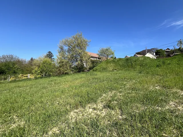 Eladó telek Szekszárd 901 nm