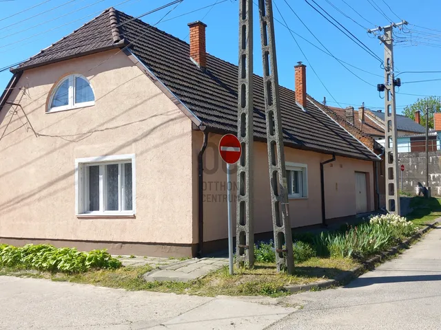 Eladó ház Szekszárd, Újváros 97 nm