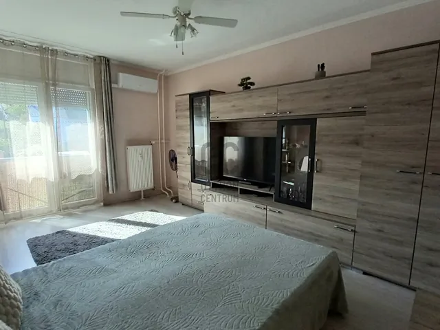 Eladó lakás Szekszárd, Újváros 34 nm
