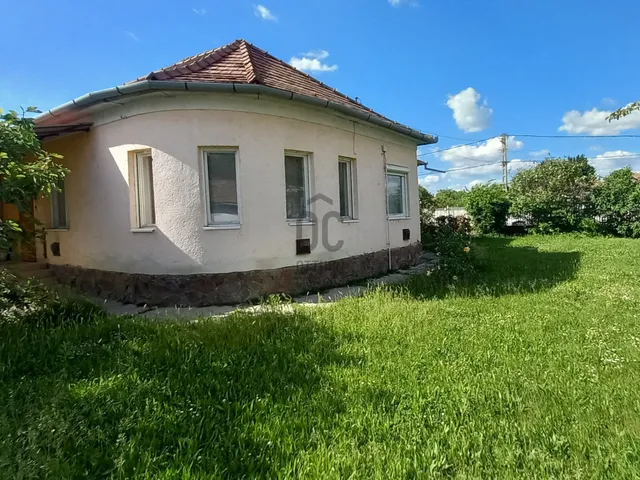 Eladó ház Szekszárd, Alsóváros 75 nm