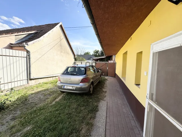 Eladó ház Tolna 215 nm
