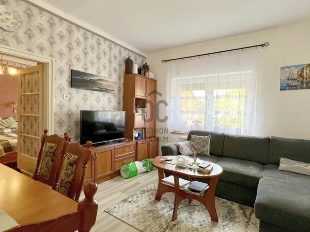 Eladó ház Bátaszék 1072 nm