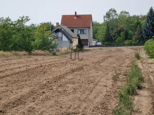 Eladó telek Pusztahencse 2798 nm