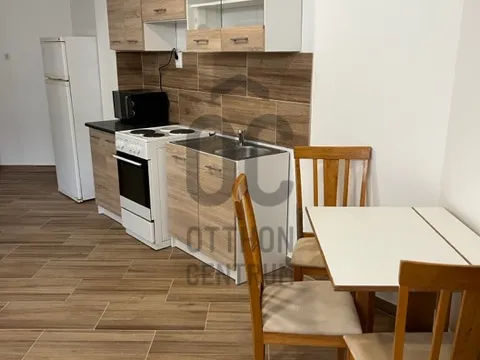 Kiadó lakás Tolna 137 nm