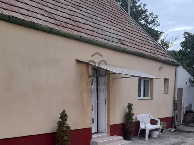 Eladó ház Paks, Dunakömlőd 74 nm