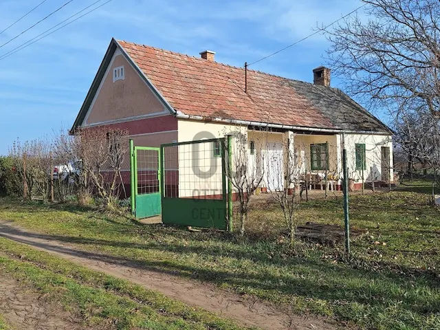 Eladó ház Dunaföldvár 48 nm