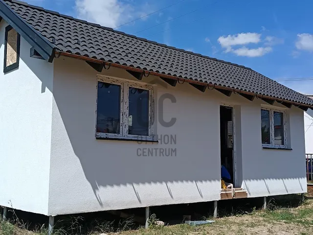 Eladó ház Pusztahencse 28 nm