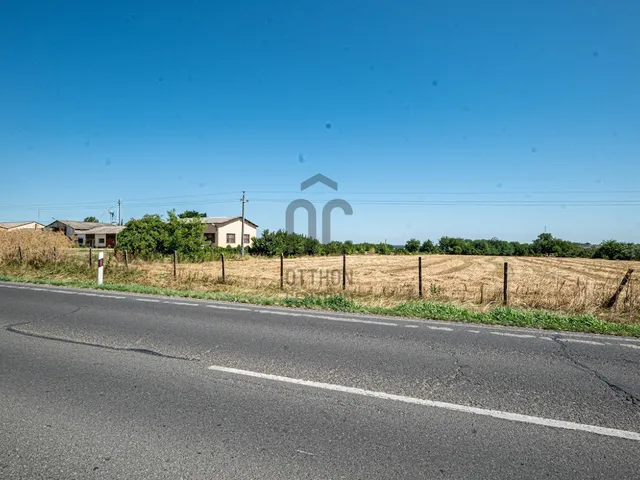 Eladó telek Dunaföldvár 16890 nm