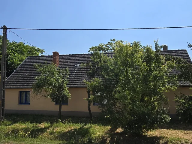 Eladó ház Homokmégy 90 nm