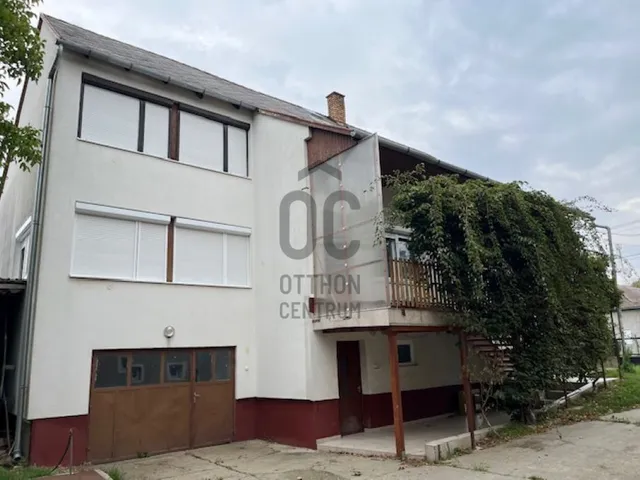 Kiadó ház Németkér 260 nm