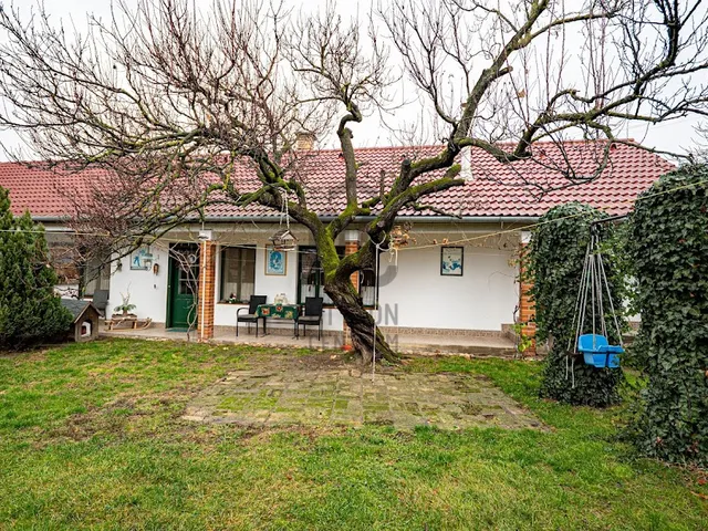 Eladó ház Dunaföldvár 94 nm