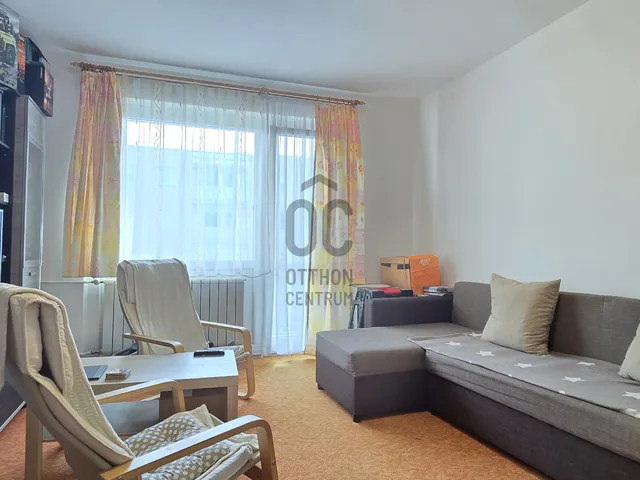 Eladó lakás Paks, Lakótelep 54 nm