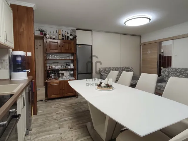 Eladó lakás Paks 83 nm