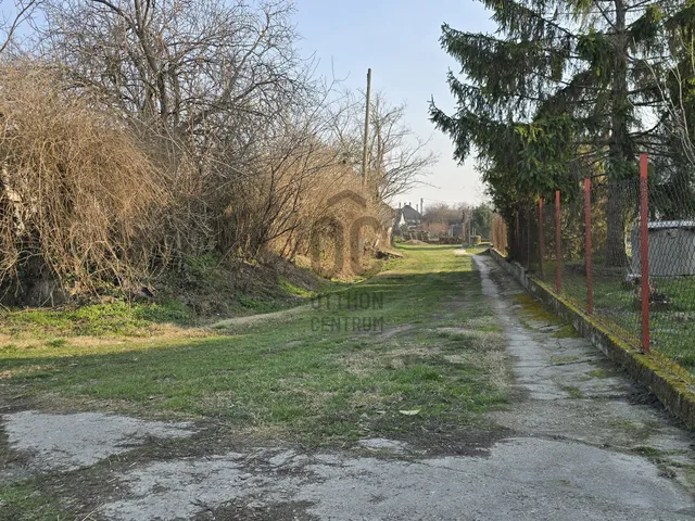 Eladó telek Madocsa 449 nm