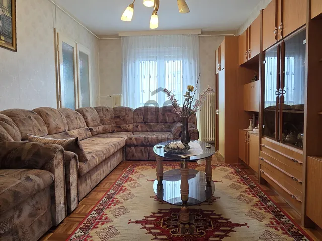 Eladó lakás Dunaújváros 60 nm