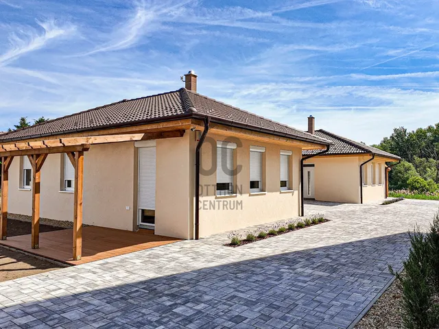 Eladó ház Dunaföldvár 95 nm