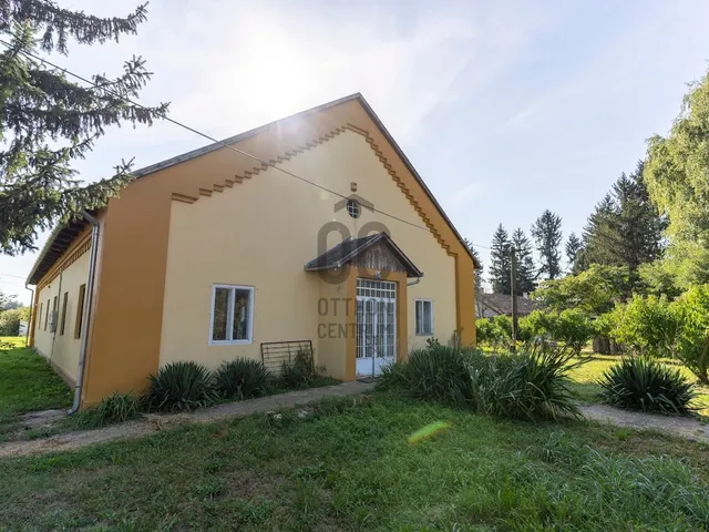 Eladó ház Kisszentmárton 240 nm