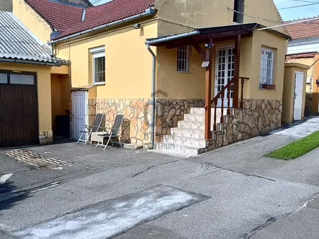 Eladó kereskedelmi és ipari ingatlan Pécs, Belváros 140 nm