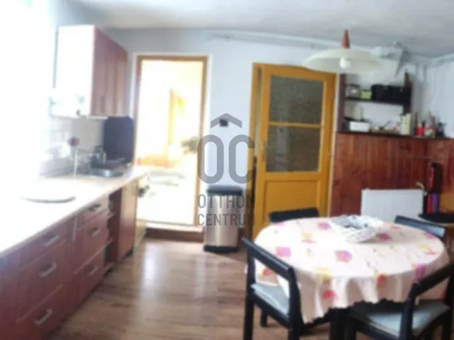 Eladó ház Bakonya 168 nm