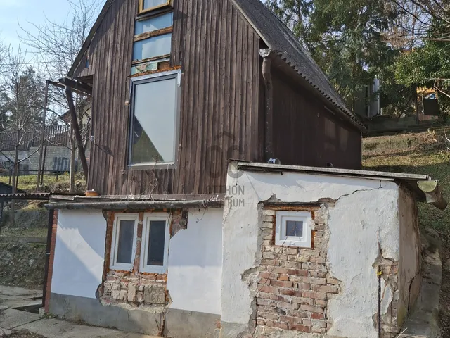 Eladó telek Pécs, Bánom 824 nm