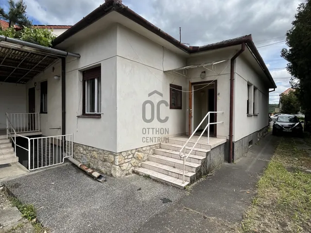 Eladó ház Pécs, Bánom 96 nm
